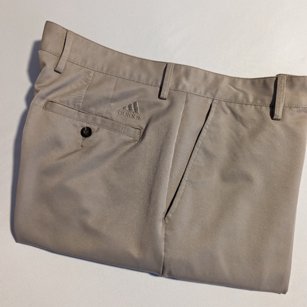 Adidas ClimaLite Golf Men's‎ 34 x 32 Tan Flat Front Chino Pants